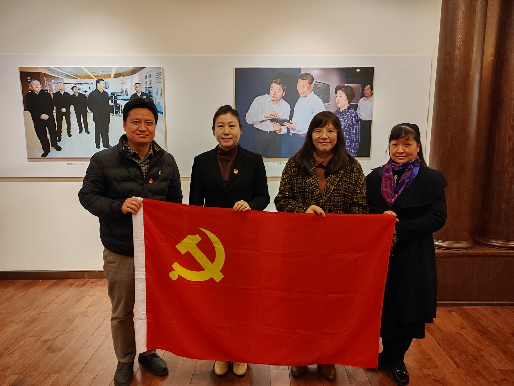 说明: C:\Users\Lenovo\Desktop\pa捕鱼官方网站师生开展党支部联合主题党日活动\20231117党日活动4.jpg